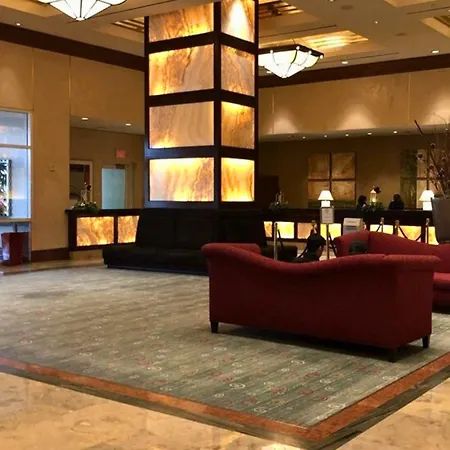 Mgm Signature Deluxe Balcony Strip View Suite-2